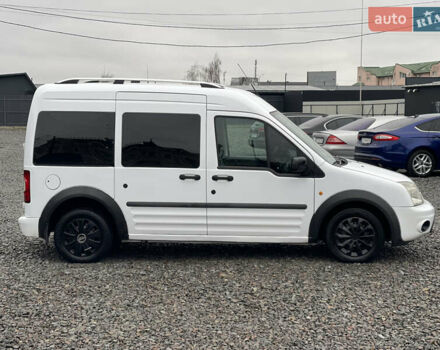 Белый Форд Турнео Коннект, объемом двигателя 1.75 л и пробегом 330 тыс. км за 5450 $, фото 8 на Automoto.ua