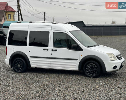 Белый Форд Турнео Коннект, объемом двигателя 1.75 л и пробегом 330 тыс. км за 5450 $, фото 9 на Automoto.ua