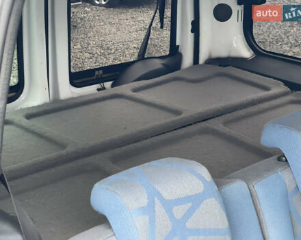 Белый Форд Турнео Коннект, объемом двигателя 1.75 л и пробегом 330 тыс. км за 5450 $, фото 22 на Automoto.ua