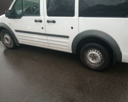 Белый Форд Турнео Коннект, объемом двигателя 1.8 л и пробегом 266 тыс. км за 7000 $, фото 2 на Automoto.ua