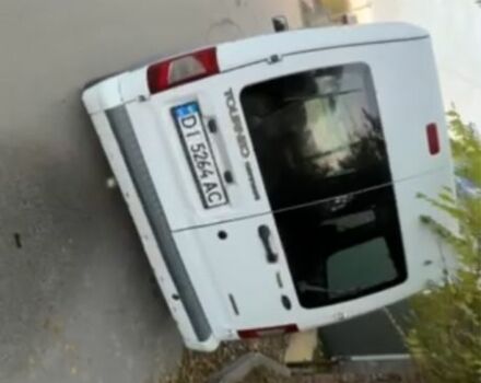 Белый Форд Турнео Коннект, объемом двигателя 1.8 л и пробегом 250 тыс. км за 6500 $, фото 2 на Automoto.ua