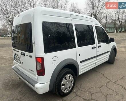 Белый Форд Турнео Коннект, объемом двигателя 1.8 л и пробегом 280 тыс. км за 7800 $, фото 4 на Automoto.ua