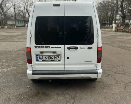 Белый Форд Турнео Коннект, объемом двигателя 1.8 л и пробегом 280 тыс. км за 7800 $, фото 6 на Automoto.ua