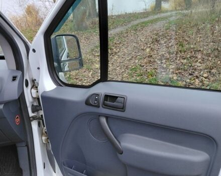 Білий Форд Турнео Коннект, об'ємом двигуна 2 л та пробігом 164 тис. км за 6700 $, фото 12 на Automoto.ua