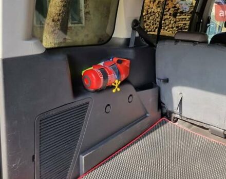 Белый Форд Турнео Коннект, объемом двигателя 1.56 л и пробегом 305 тыс. км за 8500 $, фото 6 на Automoto.ua