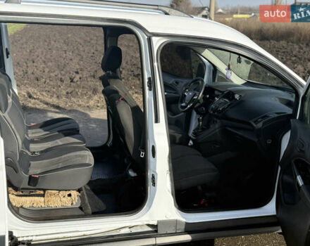 Белый Форд Турнео Коннект, объемом двигателя 1.6 л и пробегом 305 тыс. км за 9500 $, фото 4 на Automoto.ua