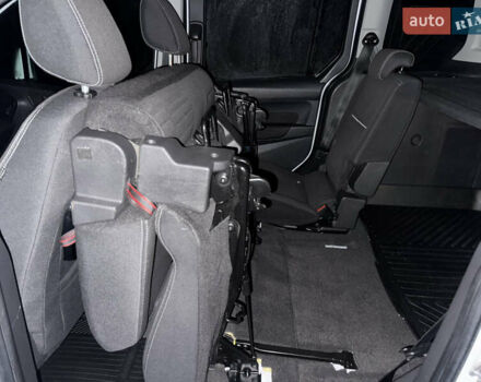 Белый Форд Турнео Коннект, объемом двигателя 1.5 л и пробегом 247 тыс. км за 13199 $, фото 115 на Automoto.ua