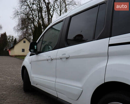 Белый Форд Турнео Коннект, объемом двигателя 1.5 л и пробегом 247 тыс. км за 13199 $, фото 21 на Automoto.ua