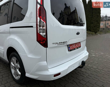 Белый Форд Турнео Коннект, объемом двигателя 1.5 л и пробегом 247 тыс. км за 13199 $, фото 40 на Automoto.ua