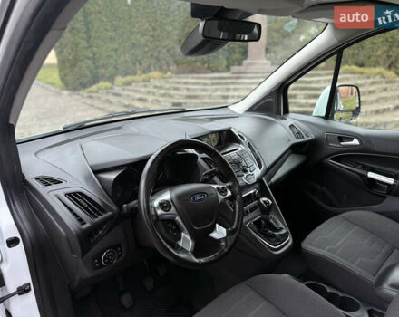 Белый Форд Турнео Коннект, объемом двигателя 1.5 л и пробегом 247 тыс. км за 13199 $, фото 72 на Automoto.ua