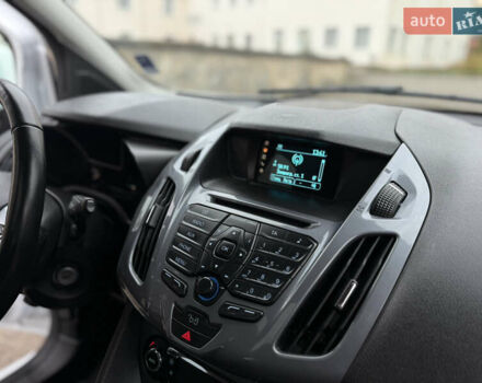 Белый Форд Турнео Коннект, объемом двигателя 1.5 л и пробегом 247 тыс. км за 13199 $, фото 106 на Automoto.ua