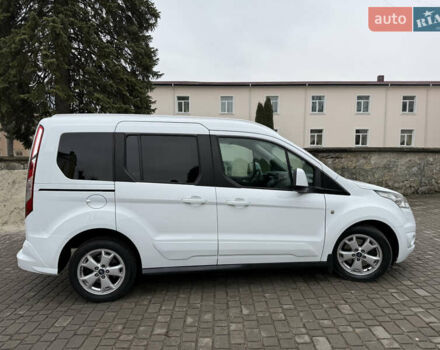 Белый Форд Турнео Коннект, объемом двигателя 1.5 л и пробегом 247 тыс. км за 13199 $, фото 54 на Automoto.ua