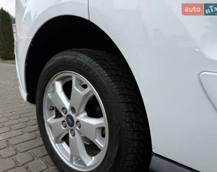 Белый Форд Турнео Коннект, объемом двигателя 1.5 л и пробегом 247 тыс. км за 13199 $, фото 48 на Automoto.ua