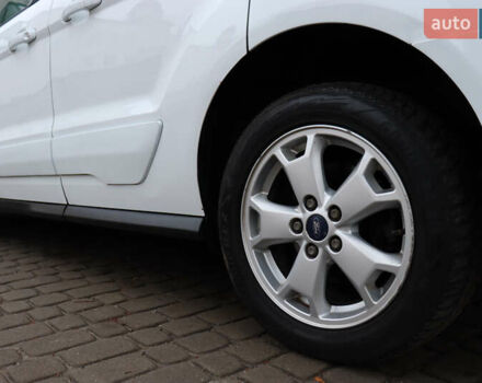 Белый Форд Турнео Коннект, объемом двигателя 1.5 л и пробегом 247 тыс. км за 13199 $, фото 22 на Automoto.ua