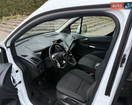 Белый Форд Турнео Коннект, объемом двигателя 1.5 л и пробегом 247 тыс. км за 13199 $, фото 71 на Automoto.ua