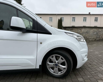 Белый Форд Турнео Коннект, объемом двигателя 1.5 л и пробегом 247 тыс. км за 13199 $, фото 51 на Automoto.ua