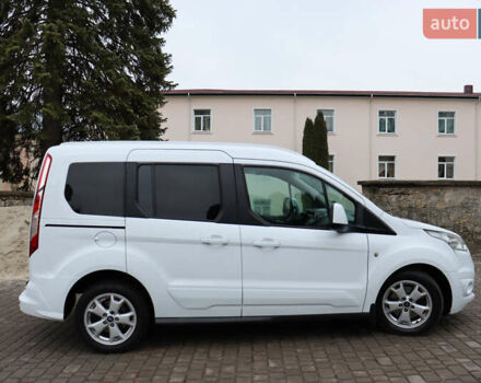 Белый Форд Турнео Коннект, объемом двигателя 1.5 л и пробегом 247 тыс. км за 13199 $, фото 11 на Automoto.ua