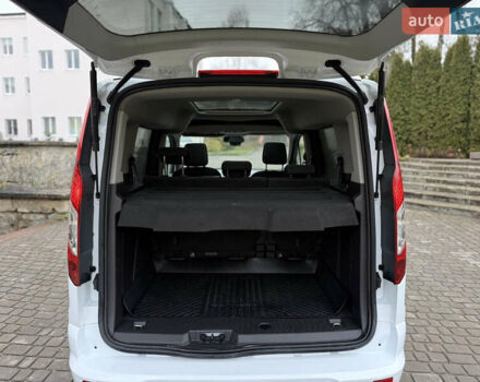 Белый Форд Турнео Коннект, объемом двигателя 1.5 л и пробегом 247 тыс. км за 13199 $, фото 42 на Automoto.ua