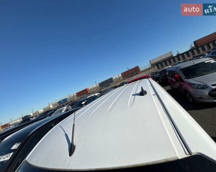 Белый Форд Турнео Коннект, объемом двигателя 2 л и пробегом 190 тыс. км за 10000 $, фото 6 на Automoto.ua