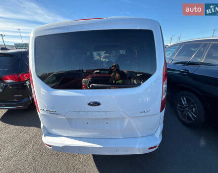 Белый Форд Турнео Коннект, объемом двигателя 2 л и пробегом 190 тыс. км за 10000 $, фото 4 на Automoto.ua