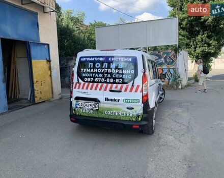 Форд Турнео Коннект 2018 в Киеве на Automoto.ua Белый Форд Турнео Коннект, объемом двигателя 2 л и пробегом 135 тыс. км за 14000 $, фото 3 на Automoto.ua