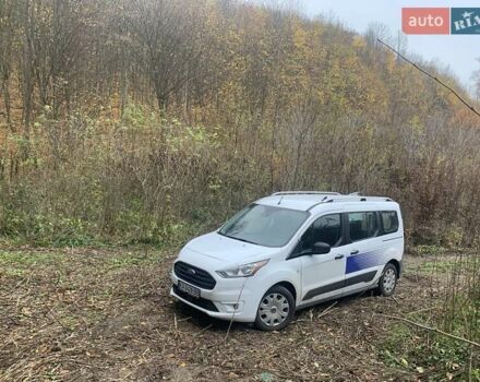 Форд Турнео Коннект 2018 в Киеве на Automoto.ua Белый Форд Турнео Коннект, объемом двигателя 2 л и пробегом 135 тыс. км за 14000 $, фото 15 на Automoto.ua