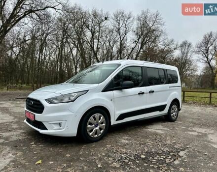 Белый Форд Турнео Коннект, объемом двигателя 1.5 л и пробегом 134 тыс. км за 17499 $, фото 1 на Automoto.ua