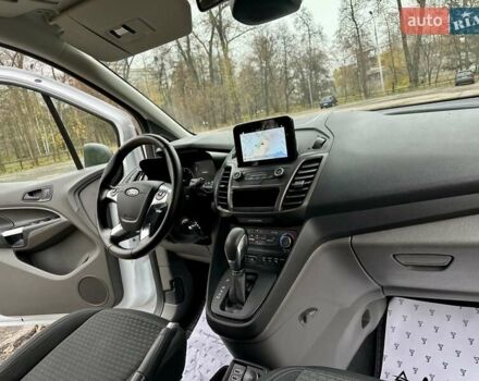 Белый Форд Турнео Коннект, объемом двигателя 1.5 л и пробегом 134 тыс. км за 17499 $, фото 55 на Automoto.ua