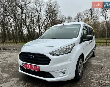 Белый Форд Турнео Коннект, объемом двигателя 1.5 л и пробегом 134 тыс. км за 17499 $, фото 5 на Automoto.ua