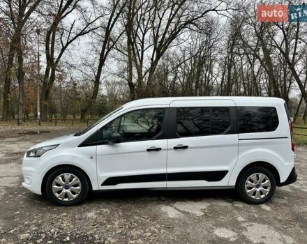 Белый Форд Турнео Коннект, объемом двигателя 1.5 л и пробегом 134 тыс. км за 17499 $, фото 20 на Automoto.ua