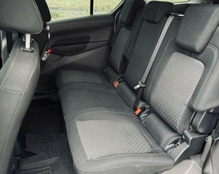 Белый Форд Турнео Коннект, объемом двигателя 1.5 л и пробегом 181 тыс. км за 16900 $, фото 12 на Automoto.ua