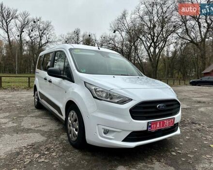 Белый Форд Турнео Коннект, объемом двигателя 1.5 л и пробегом 134 тыс. км за 17499 $, фото 6 на Automoto.ua