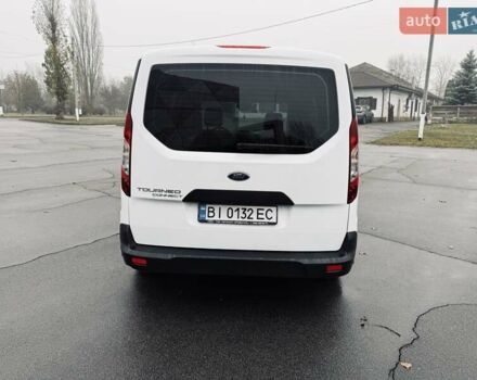 Белый Форд Турнео Коннект, объемом двигателя 1.5 л и пробегом 181 тыс. км за 16900 $, фото 3 на Automoto.ua