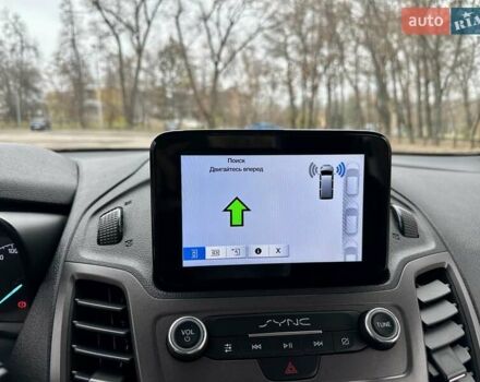 Белый Форд Турнео Коннект, объемом двигателя 1.5 л и пробегом 134 тыс. км за 17499 $, фото 29 на Automoto.ua