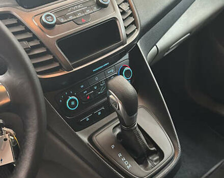 Белый Форд Турнео Коннект, объемом двигателя 1.5 л и пробегом 23 тыс. км за 19446 $, фото 7 на Automoto.ua