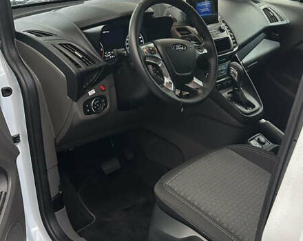 Белый Форд Турнео Коннект, объемом двигателя 1.5 л и пробегом 23 тыс. км за 19446 $, фото 6 на Automoto.ua