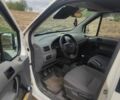 Белый Форд Турнео Коннект, объемом двигателя 1.8 л и пробегом 300 тыс. км за 3800 $, фото 3 на Automoto.ua