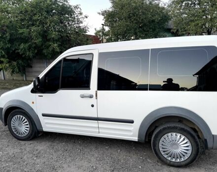 Белый Форд Турнео Коннект, объемом двигателя 1.8 л и пробегом 372 тыс. км за 3900 $, фото 4 на Automoto.ua