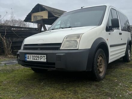 Белый Форд Турнео Коннект, объемом двигателя 1.8 л и пробегом 350 тыс. км за 3200 $, фото 1 на Automoto.ua