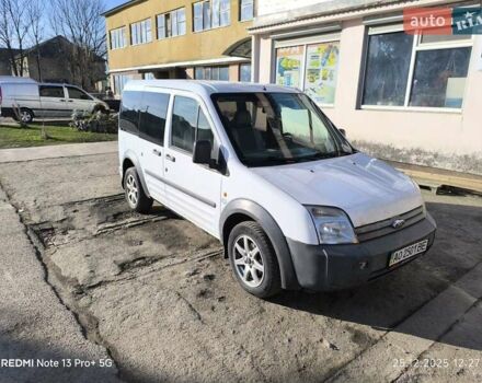 Белый Форд Турнео Коннект, объемом двигателя 1.75 л и пробегом 280 тыс. км за 3900 $, фото 1 на Automoto.ua