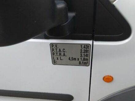 Білий Форд Турнео Коннект, об'ємом двигуна 1.8 л та пробігом 260 тис. км за 4000 $, фото 1 на Automoto.ua