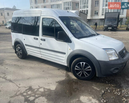 Белый Форд Турнео Коннект, объемом двигателя 1.8 л и пробегом 163 тыс. км за 4999 $, фото 1 на Automoto.ua