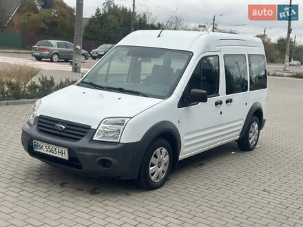 Белый Форд Турнео Коннект, объемом двигателя 1.8 л и пробегом 190 тыс. км за 7750 $, фото 1 на Automoto.ua
