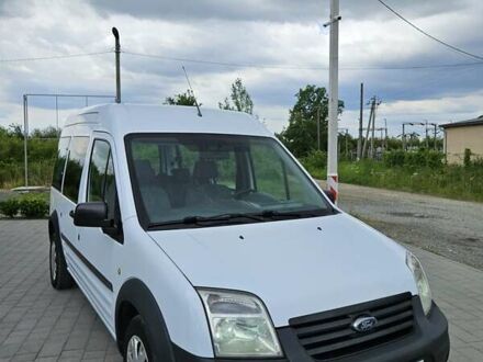 Форд Турнео Коннект 2011 в Виноградове на Automoto.ua Белый Форд Турнео Коннект, объемом двигателя 1.8 л и пробегом 260 тыс. км за 6000 $, фото 1 на Automoto.ua