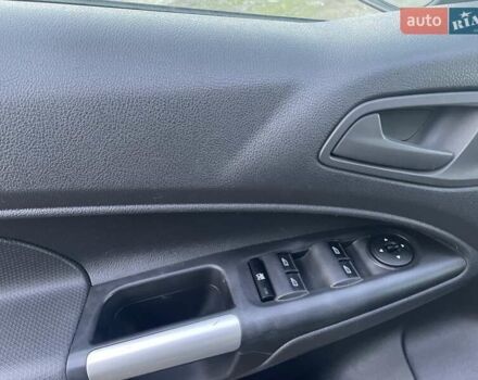 Коричневый Форд Турнео Коннект, объемом двигателя 1.56 л и пробегом 220 тыс. км за 11650 $, фото 8 на Automoto.ua