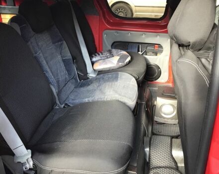 Червоний Форд Турнео Коннект, об'ємом двигуна 1.8 л та пробігом 239 тис. км за 3700 $, фото 2 на Automoto.ua