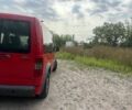 Красный Форд Турнео Коннект, объемом двигателя 1.8 л и пробегом 250 тыс. км за 2200 $, фото 4 на Automoto.ua