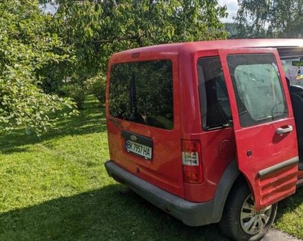 Красный Форд Турнео Коннект, объемом двигателя 1.8 л и пробегом 300 тыс. км за 2900 $, фото 6 на Automoto.ua