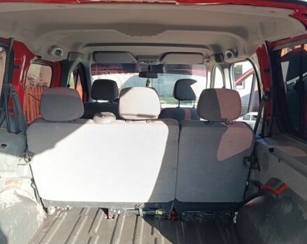 Красный Форд Турнео Коннект, объемом двигателя 0 л и пробегом 284 тыс. км за 4083 $, фото 10 на Automoto.ua