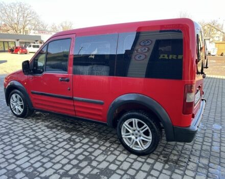 Красный Форд Турнео Коннект, объемом двигателя 1.8 л и пробегом 322 тыс. км за 4035 $, фото 3 на Automoto.ua